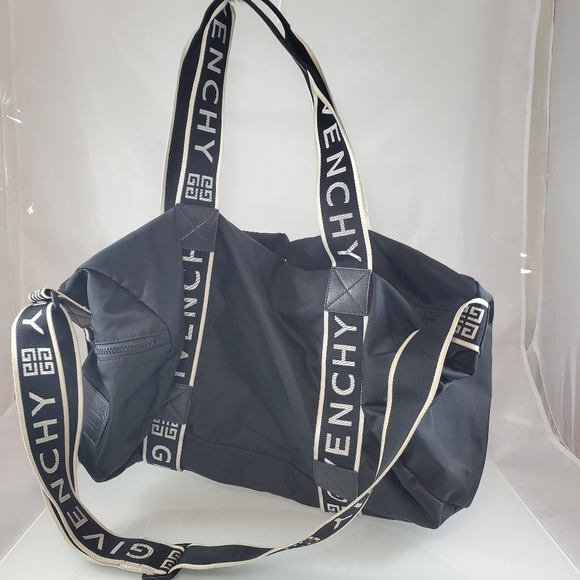 NWT$1385 Givenchy Black Gym Duffle Nylon Bag - Picture 6 of 16